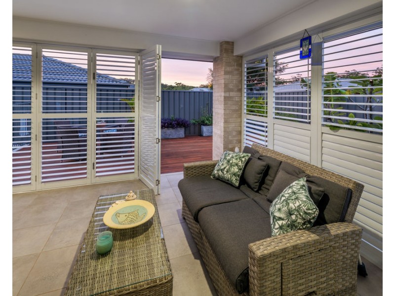 9 Rockpool Avenue, Sandy Beach NSW 2456
