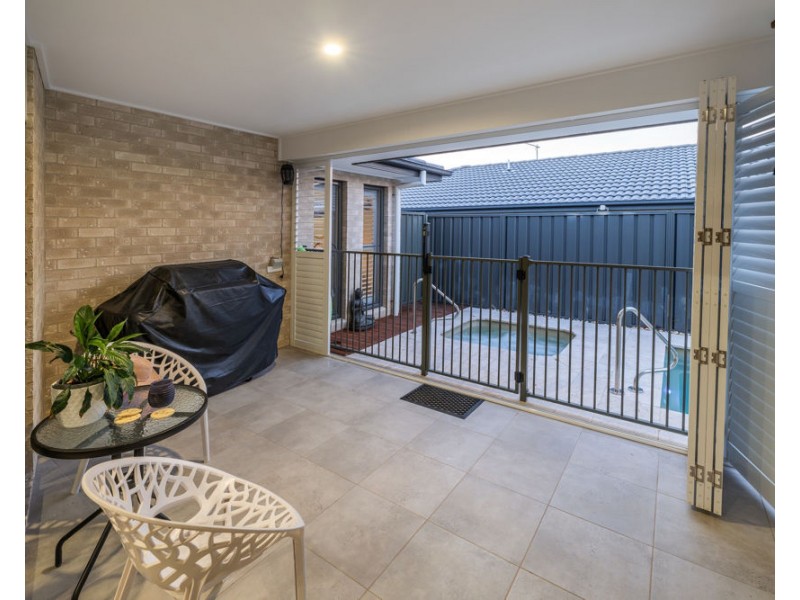 9 Rockpool Avenue, Sandy Beach NSW 2456