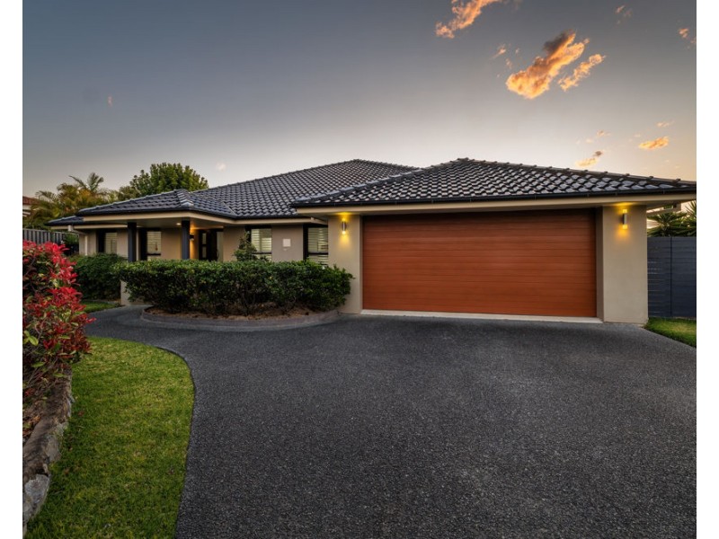 9 Quay Crescent, Safety Beach NSW 2456