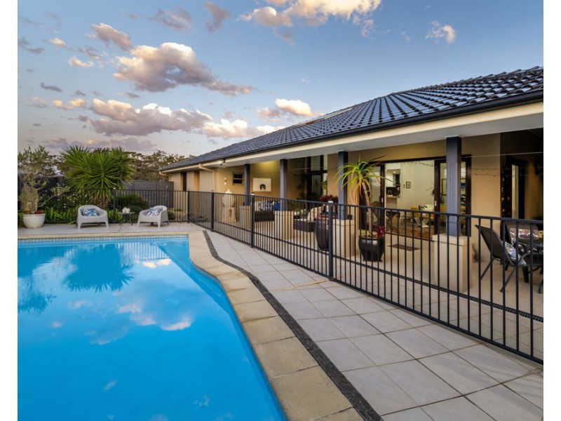 9 Quay Crescent, Safety Beach NSW 2456