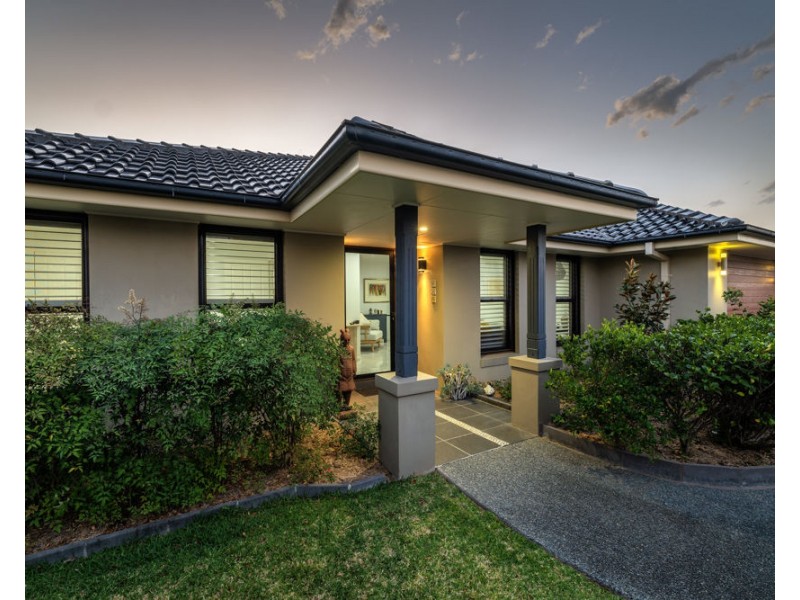 9 Quay Crescent, Safety Beach NSW 2456