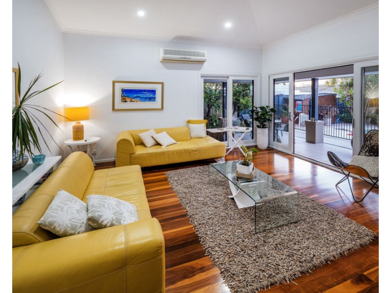 9 Quay Crescent, Safety Beach NSW 2456