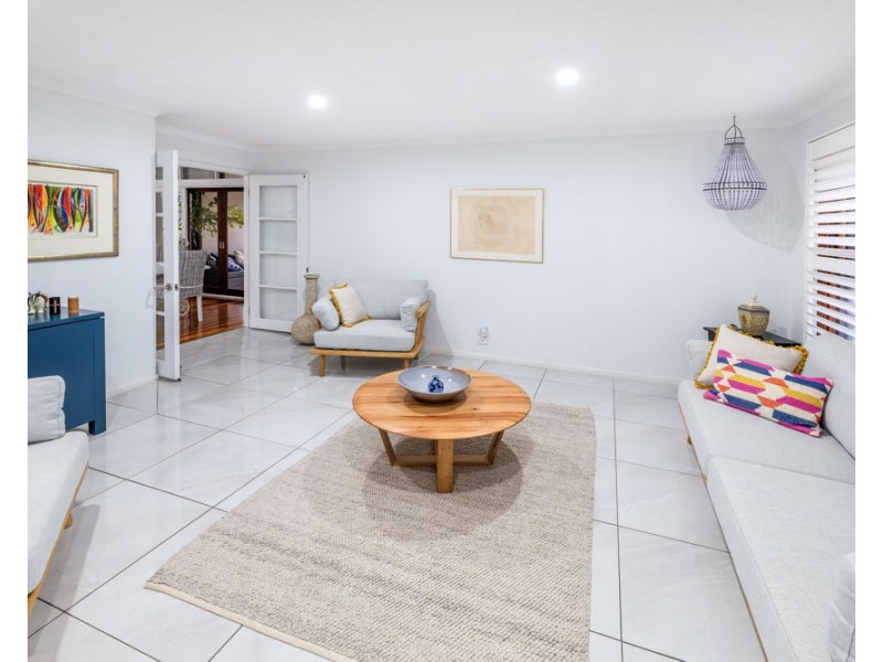 9 Quay Crescent, Safety Beach NSW 2456