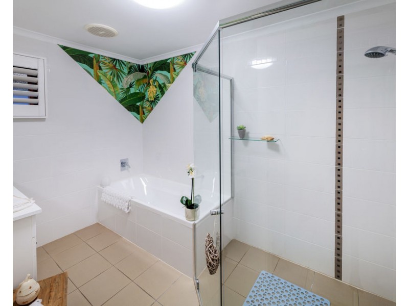 9 Quay Crescent, Safety Beach NSW 2456