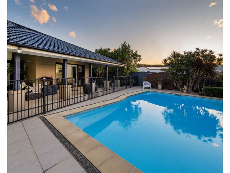 9 Quay Crescent, Safety Beach NSW 2456