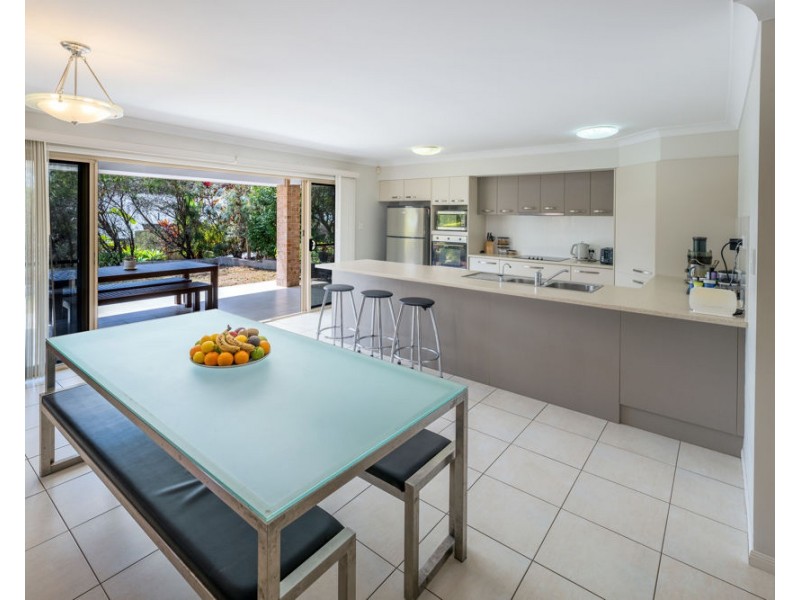 6 Beachcomber Close, Safety Beach NSW 2456