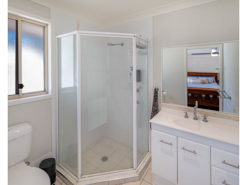 6 Beachcomber Close, Safety Beach NSW 2456