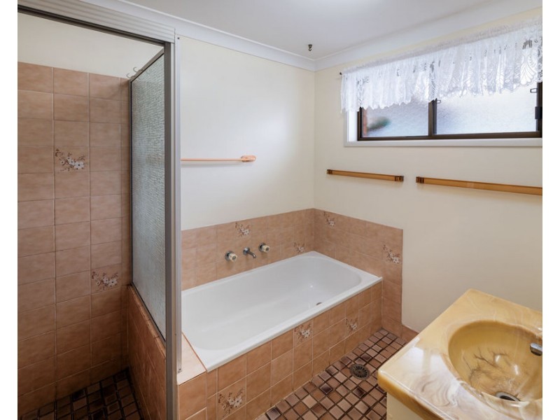 6 Smails Close, Woolgoolga NSW 2456