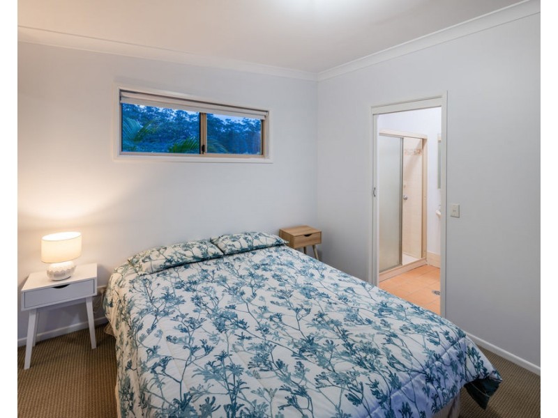 9 Young Street, Safety Beach NSW 2456