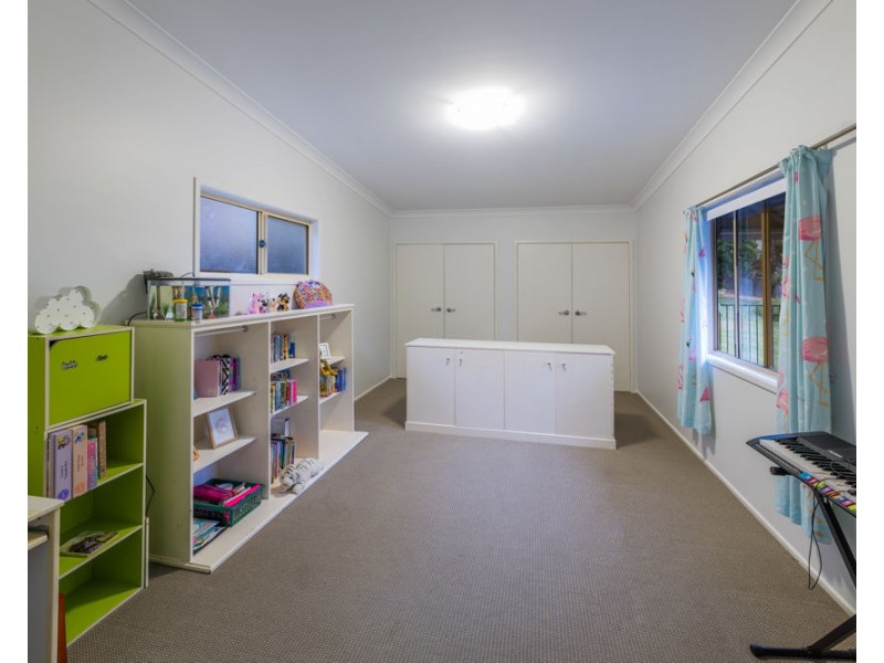 9 Young Street, Safety Beach NSW 2456