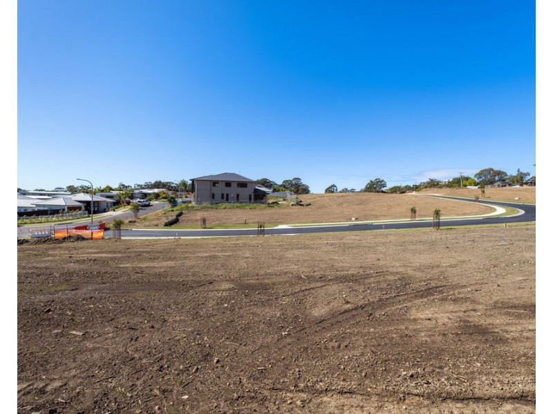26 Yachtsman Drive, Safety Beach NSW 2456