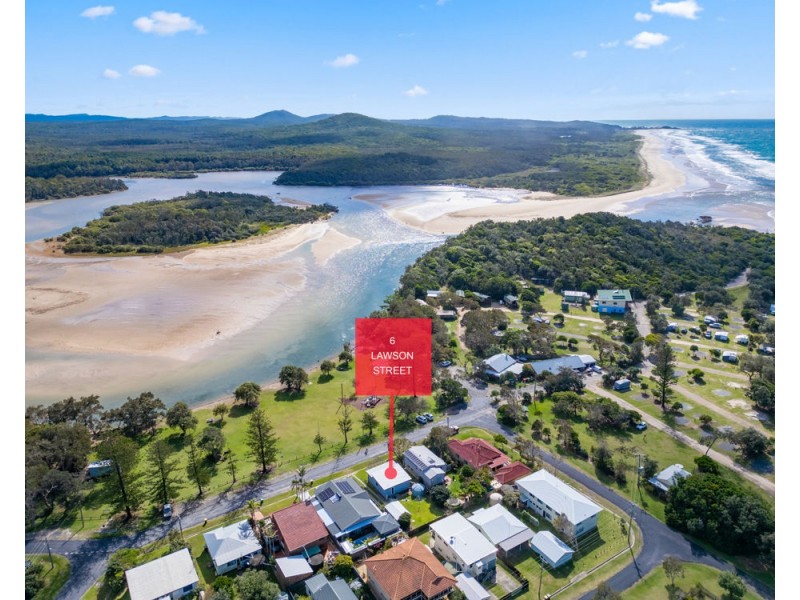 6 Lawson Street, Red Rock NSW 2456