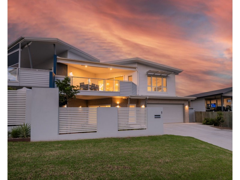 1/17 Carrington Street, Woolgoolga NSW 2456