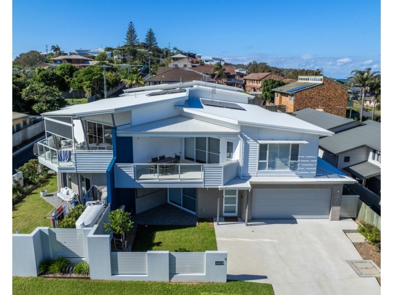 1/17 Carrington Street, Woolgoolga NSW 2456