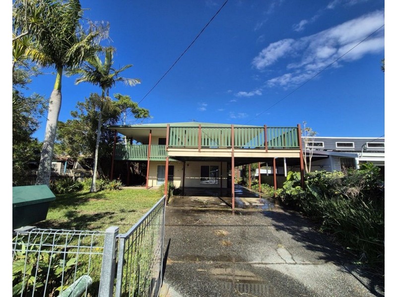 16 Diamond Head Drive, Sandy Beach NSW 2456