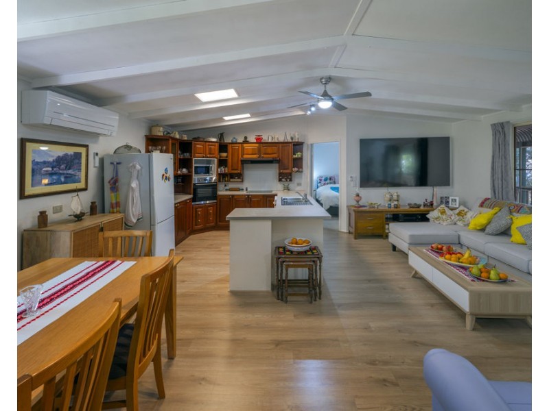 11 Paradise Court, Darlington Beach, Arrawarra NSW 2456