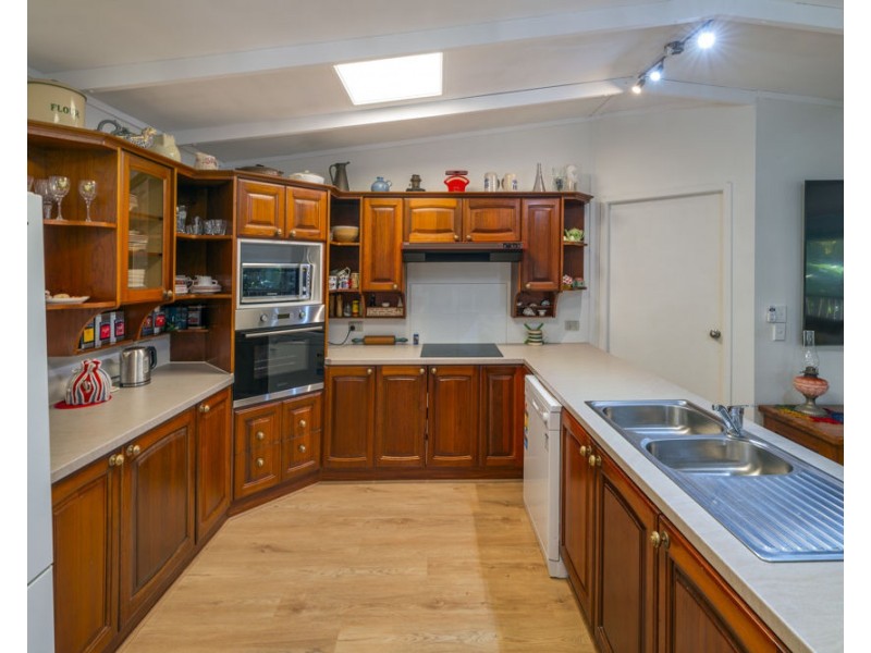 11 Paradise Court, Darlington Beach, Arrawarra NSW 2456