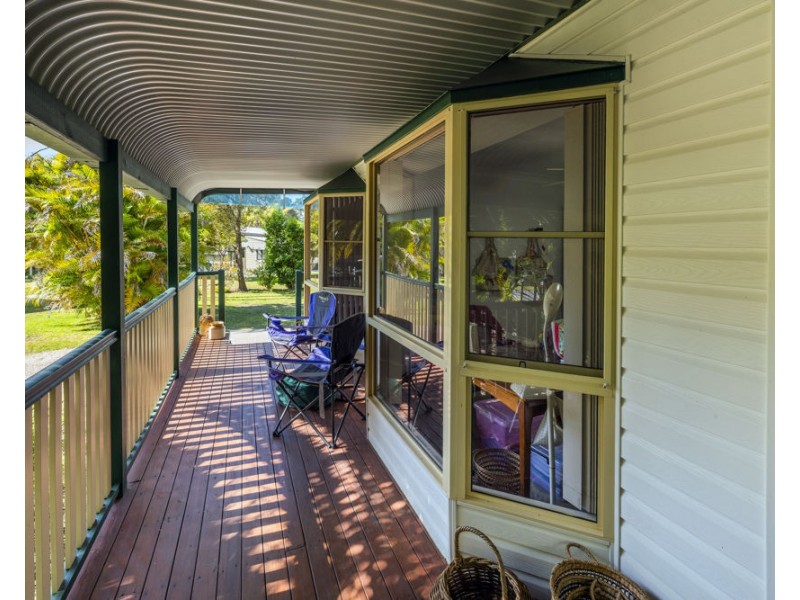 11 Paradise Court, Darlington Beach, Arrawarra NSW 2456