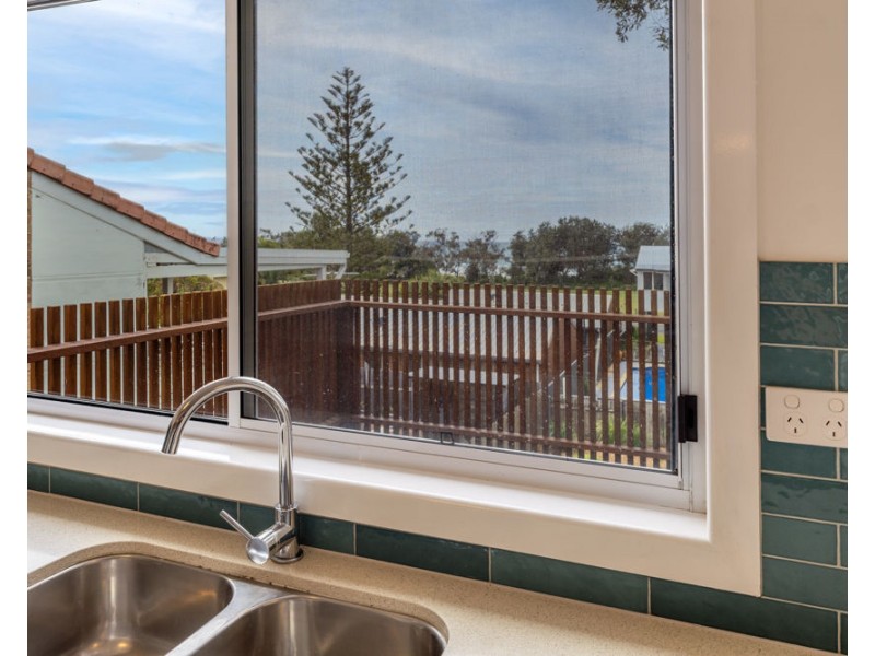 51 Blue Gum Avenue, Sandy Beach NSW 2456