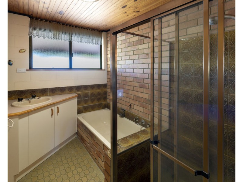 15 St Andrews Drive, Woolgoolga NSW 2456