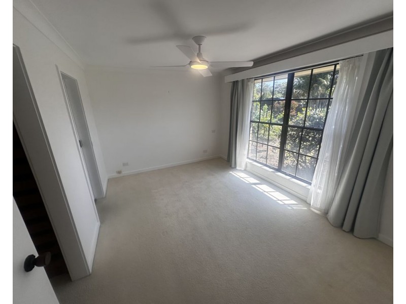 16 Lakeview Avenue, Safety Beach NSW 2456