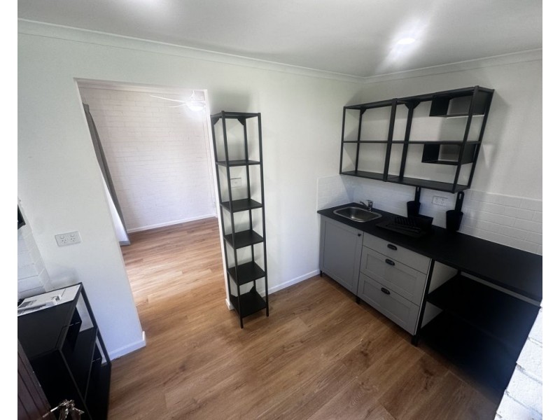 16 Lakeview Avenue, Safety Beach NSW 2456