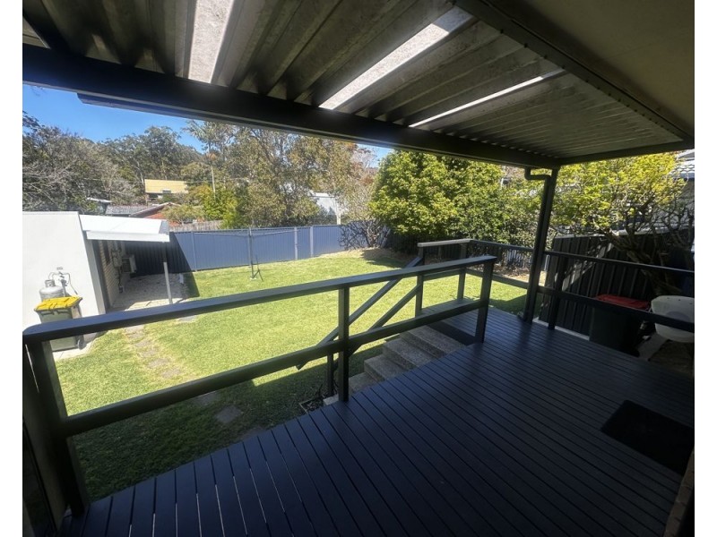 16 Lakeview Avenue, Safety Beach NSW 2456