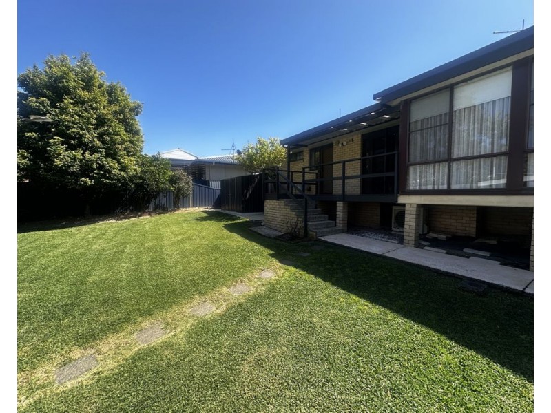 16 Lakeview Avenue, Safety Beach NSW 2456
