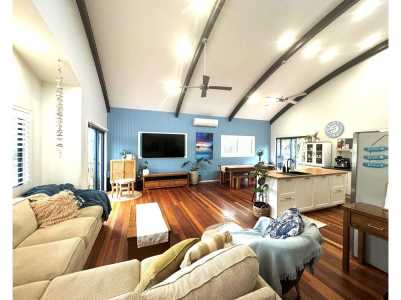 13 Honeyeater Way, Coffs Harbour NSW 2450