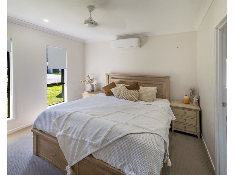 12 Somervale Road, Sandy Beach NSW 2456