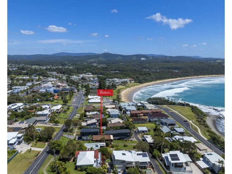 25 Ocean Street, Woolgoolga NSW 2456