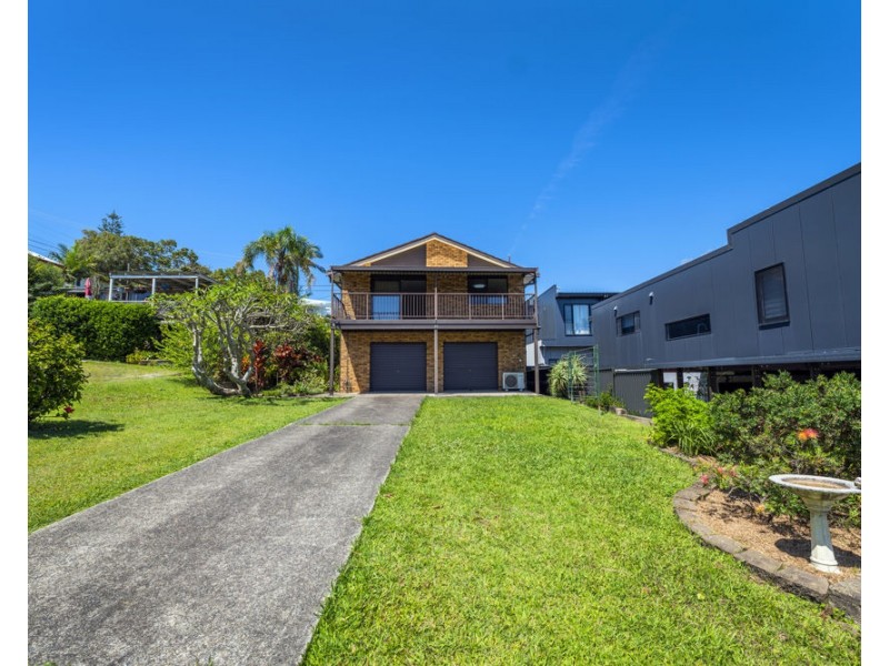 25 Ocean Street, Woolgoolga NSW 2456