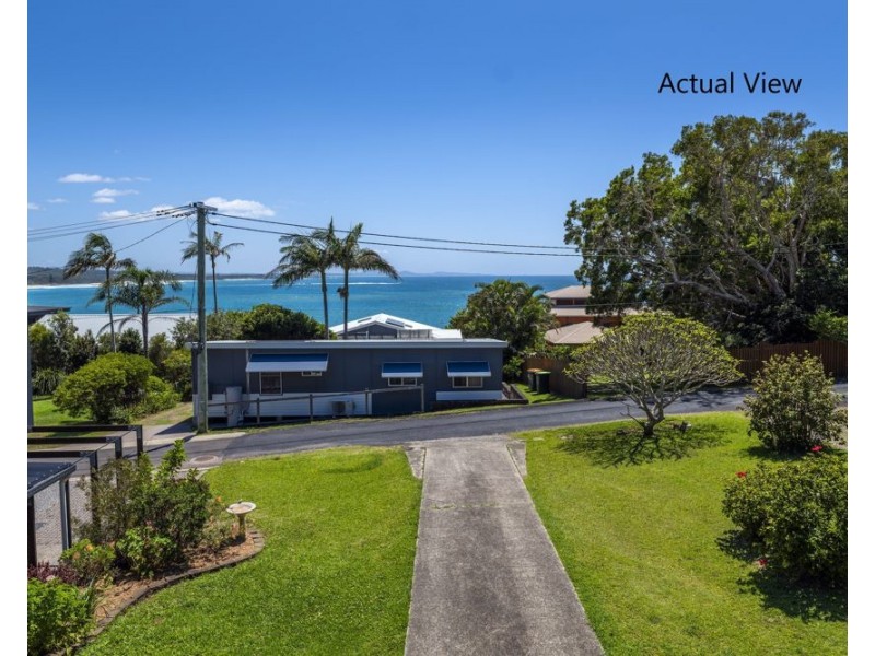 25 Ocean Street, Woolgoolga NSW 2456