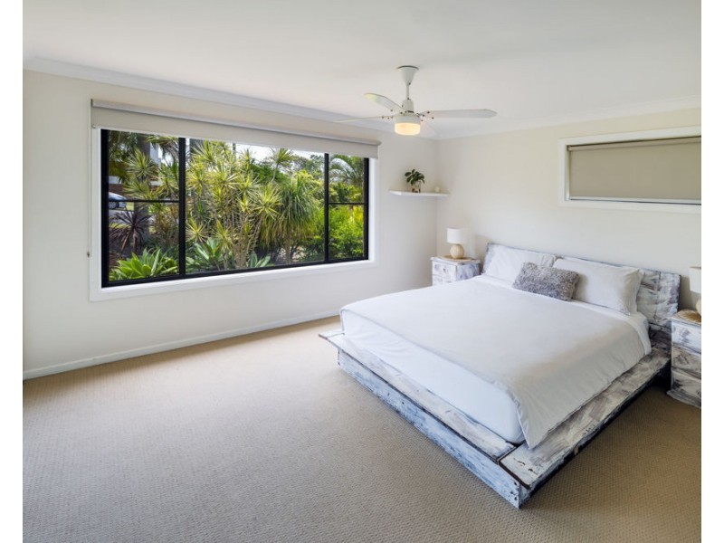 14 Campbell Street, Safety Beach NSW 2456