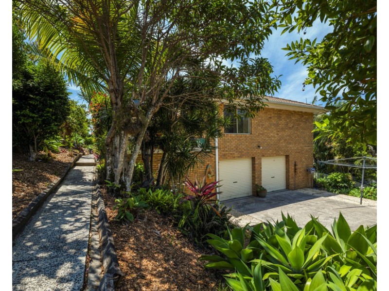 14 Campbell Street, Safety Beach NSW 2456