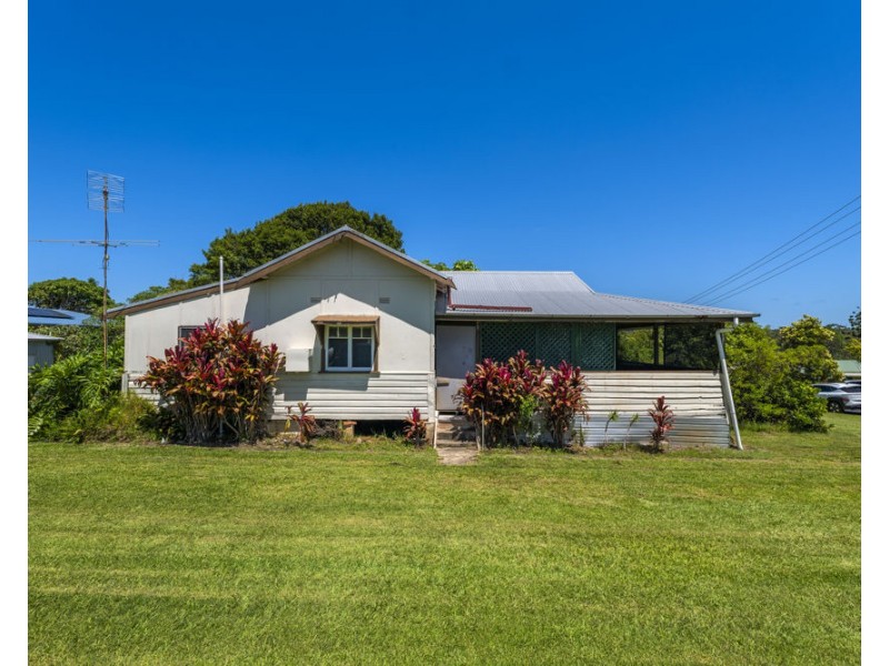 10 Scarborough Street, Woolgoolga NSW 2456