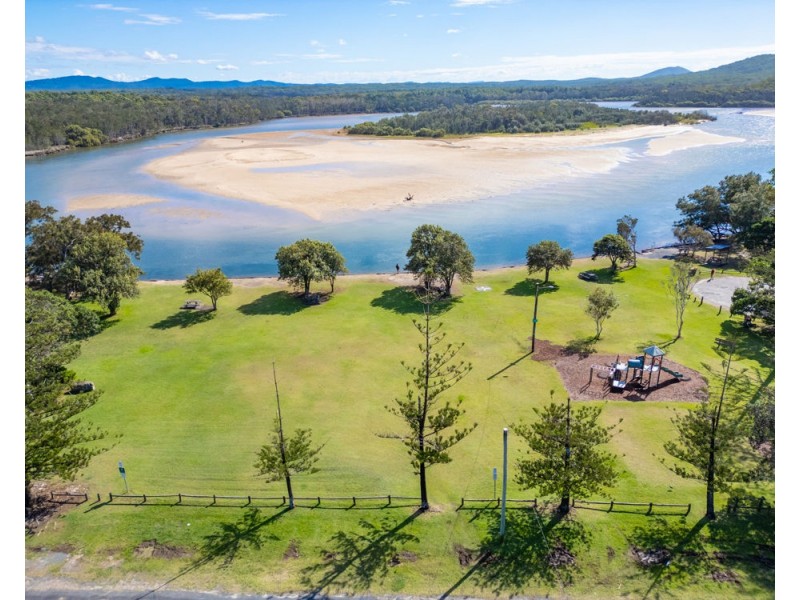 81 Flaherty Street, Red Rock NSW 2456