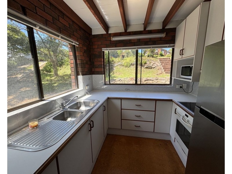 19 Schofield Drive, Safety Beach NSW 2456