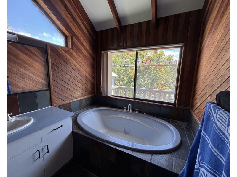 19 Schofield Drive, Safety Beach NSW 2456