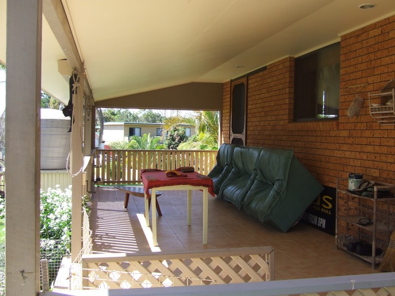 6 Mackay Street, Woolgoolga NSW 2456