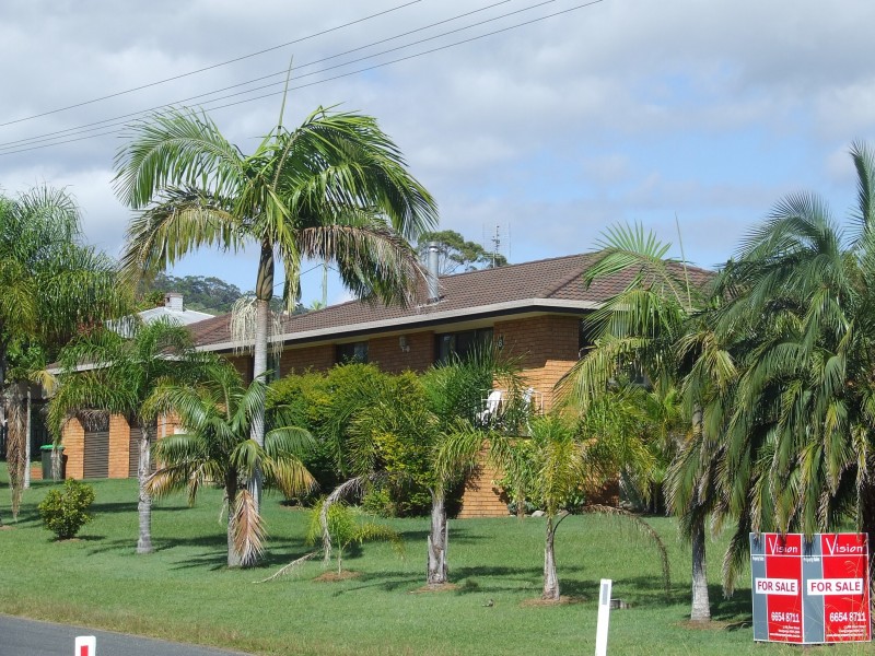 6 Mackay Street, Woolgoolga NSW 2456