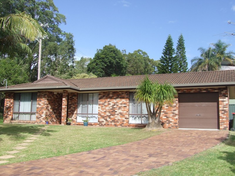 2 Crabbe Street, Woolgoolga NSW 2456