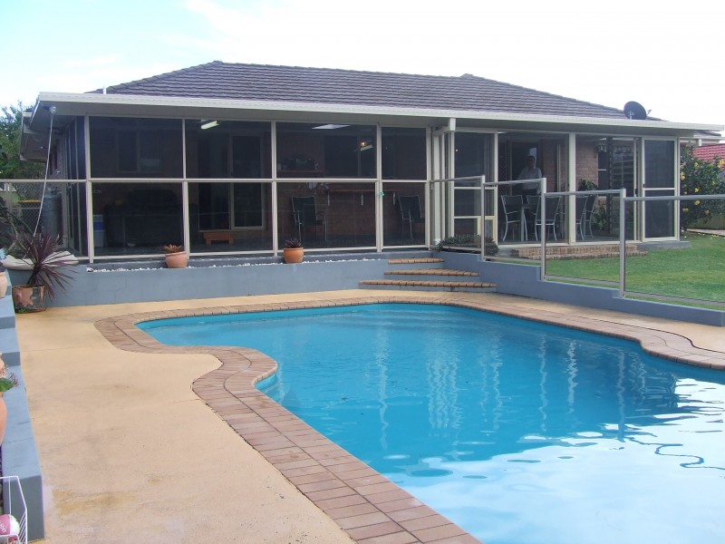 4 Vista Close, Woolgoolga NSW 2456