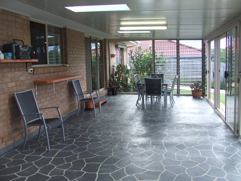 4 Vista Close, Woolgoolga NSW 2456