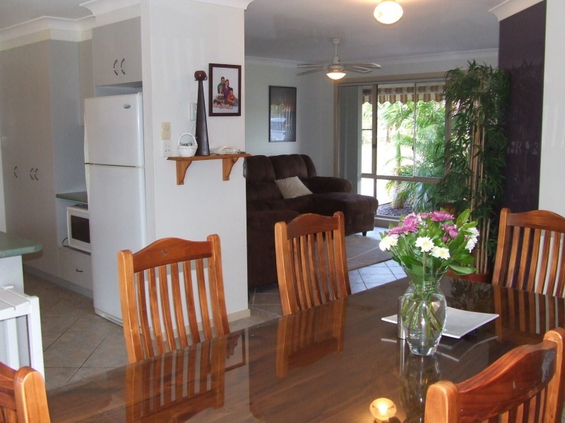 4 Vista Close, Woolgoolga NSW 2456