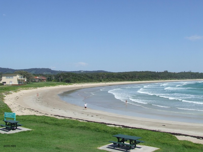 102 Carabeen Close, Woolgoolga NSW 2456