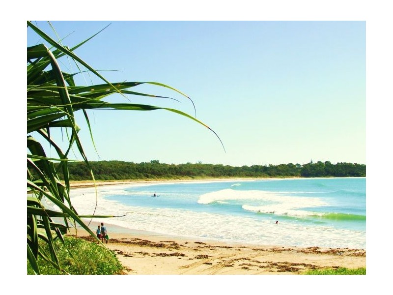 6 Crabbe Street, Woolgoolga NSW 2456