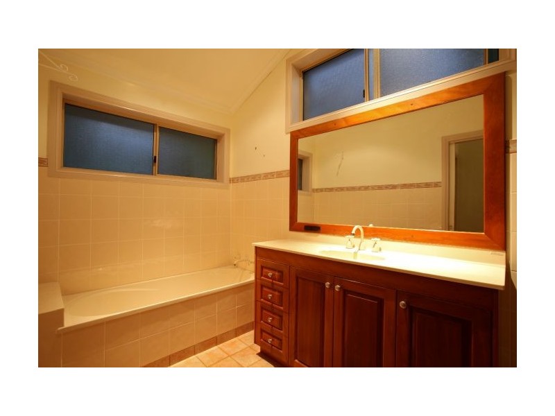 10 St Andrews Drive, Woolgoolga NSW 2456