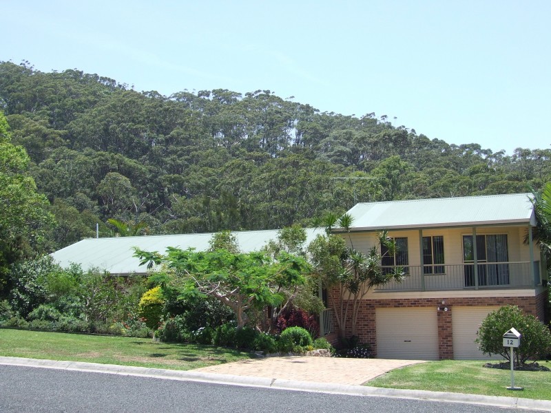 12 Stefan Close, Emerald Beach NSW 2456