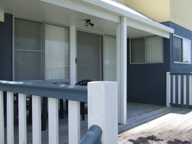 2/23 Wharf Street, Woolgoolga NSW 2456